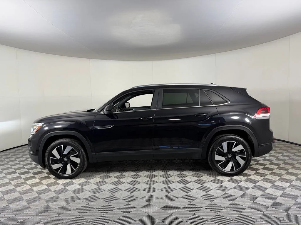 2025 Volkswagen Atlas Cross Sport SE w/Tech - Photo 8