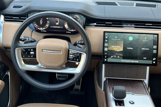 New 2026 Fuji White Land Rover SE image 13