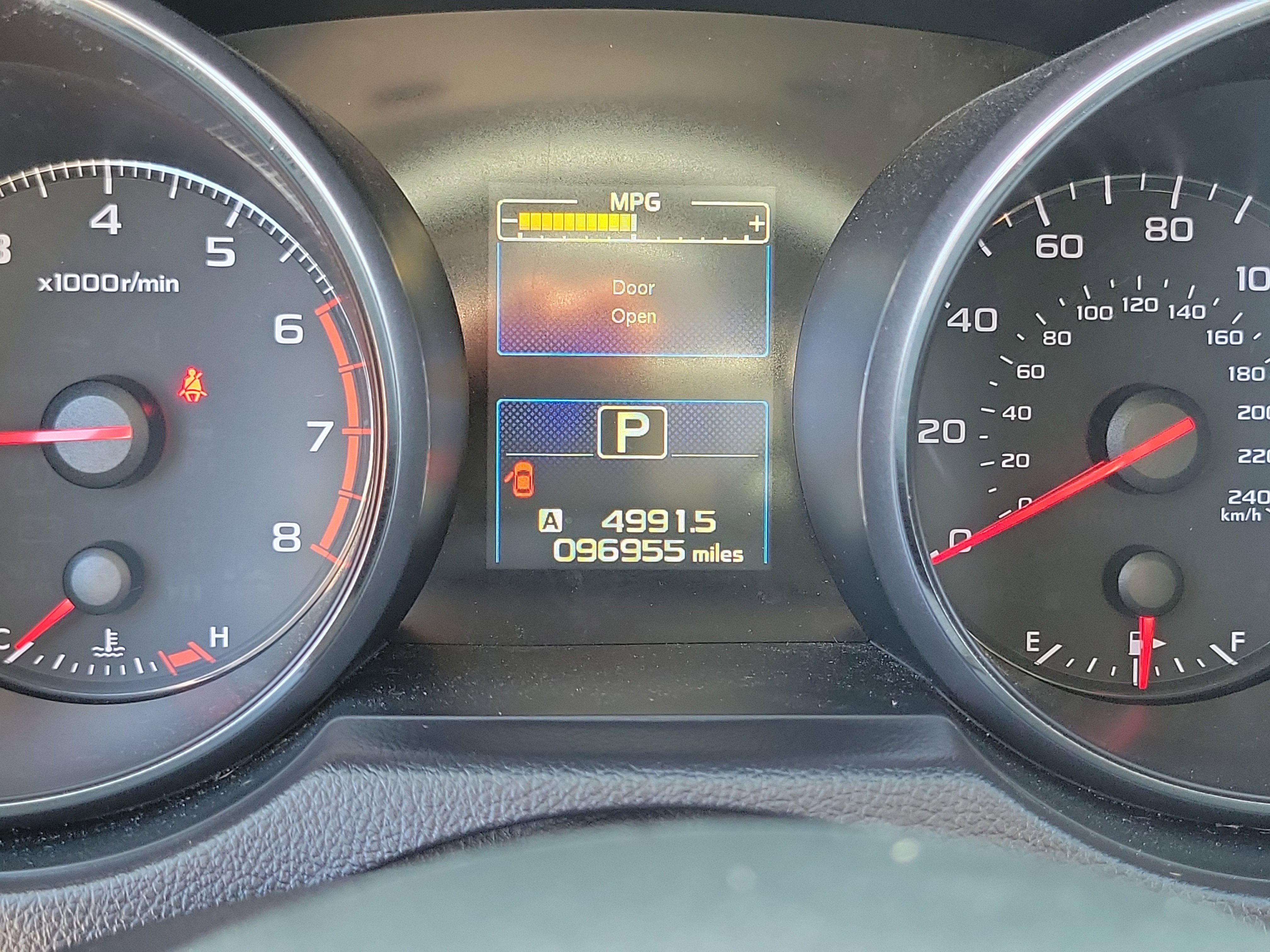 Used 2018 Ice Silver Metallic Subaru  image 12