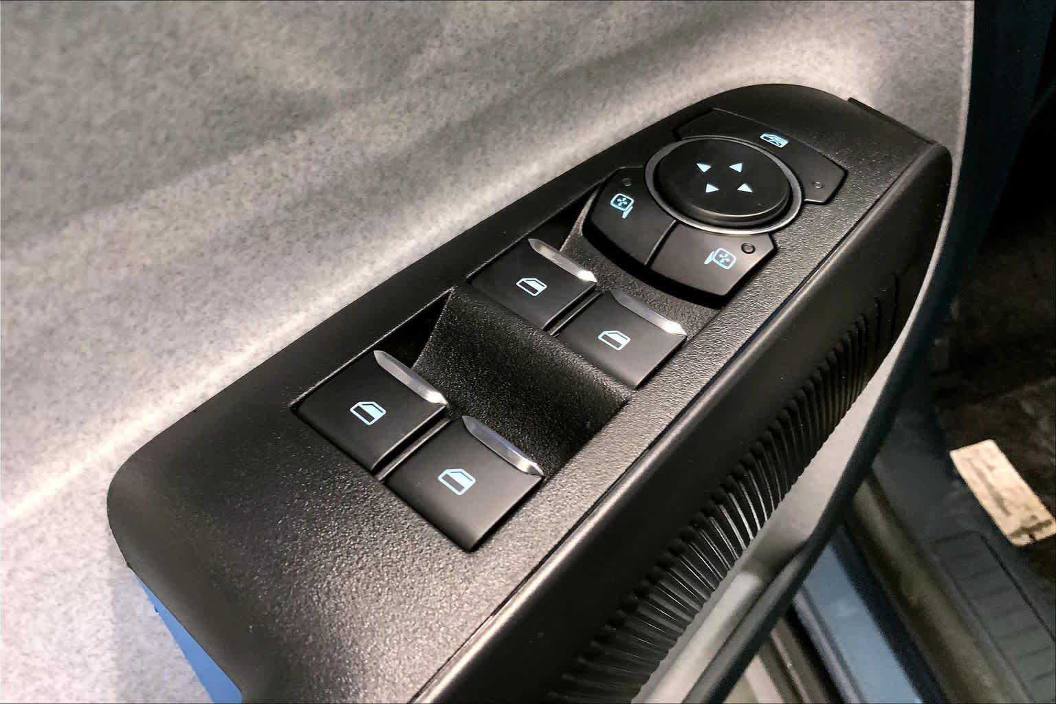 New 2026 Azure Gray Metallic Tri-Coat Ford XLT image 17