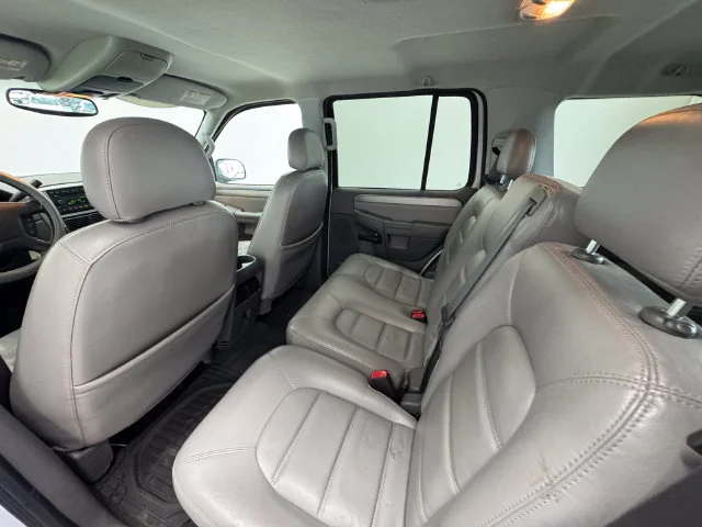 Used 2005 Silver Birch Clearcoat Metallic Ford XLT image 41
