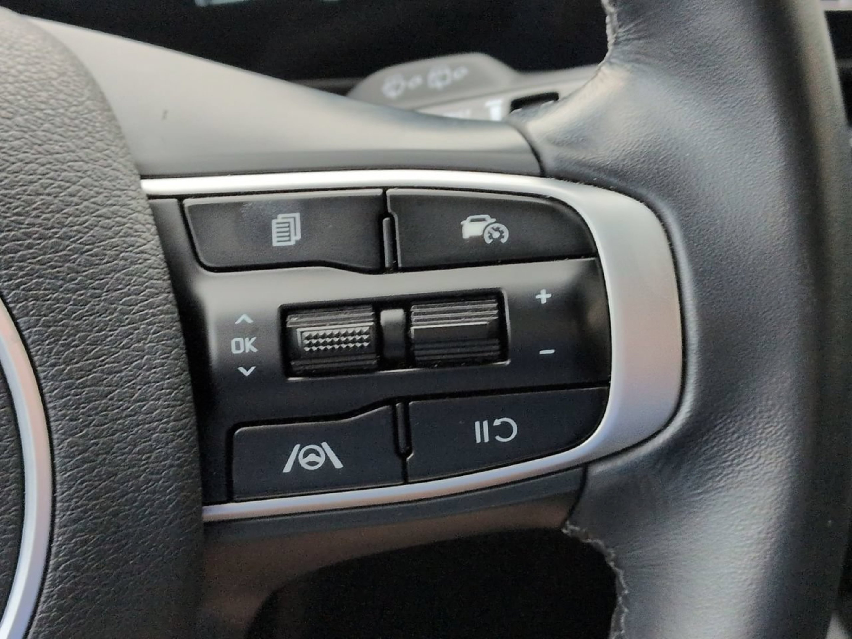 Certified Used 2025 Ebony Black Kia EX image 26