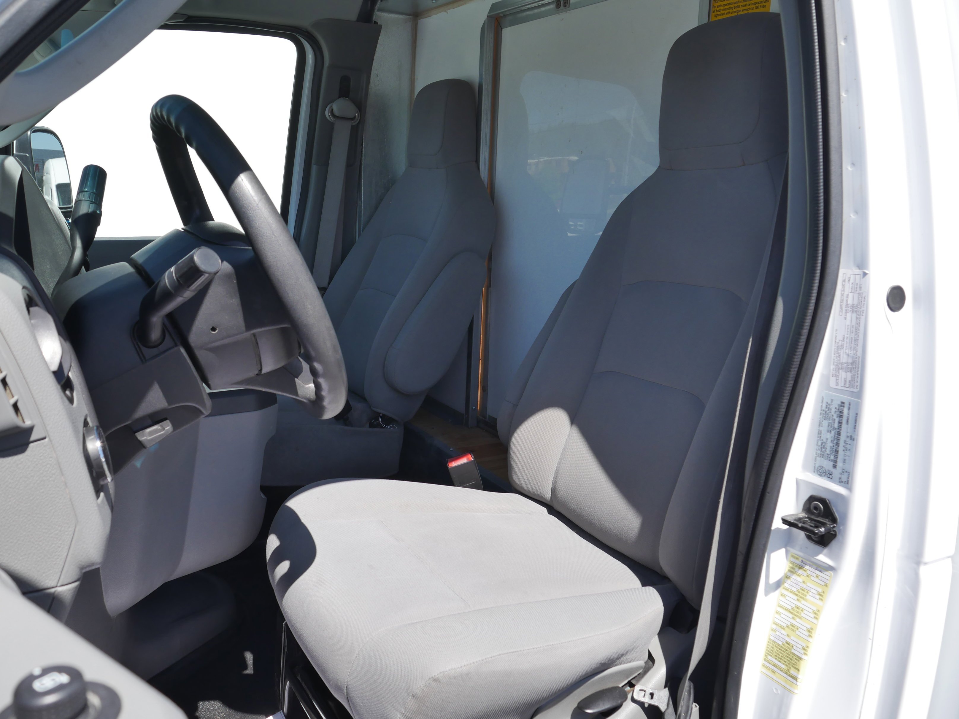 2024 Ford E-Series Cutaway Base - Photo 18