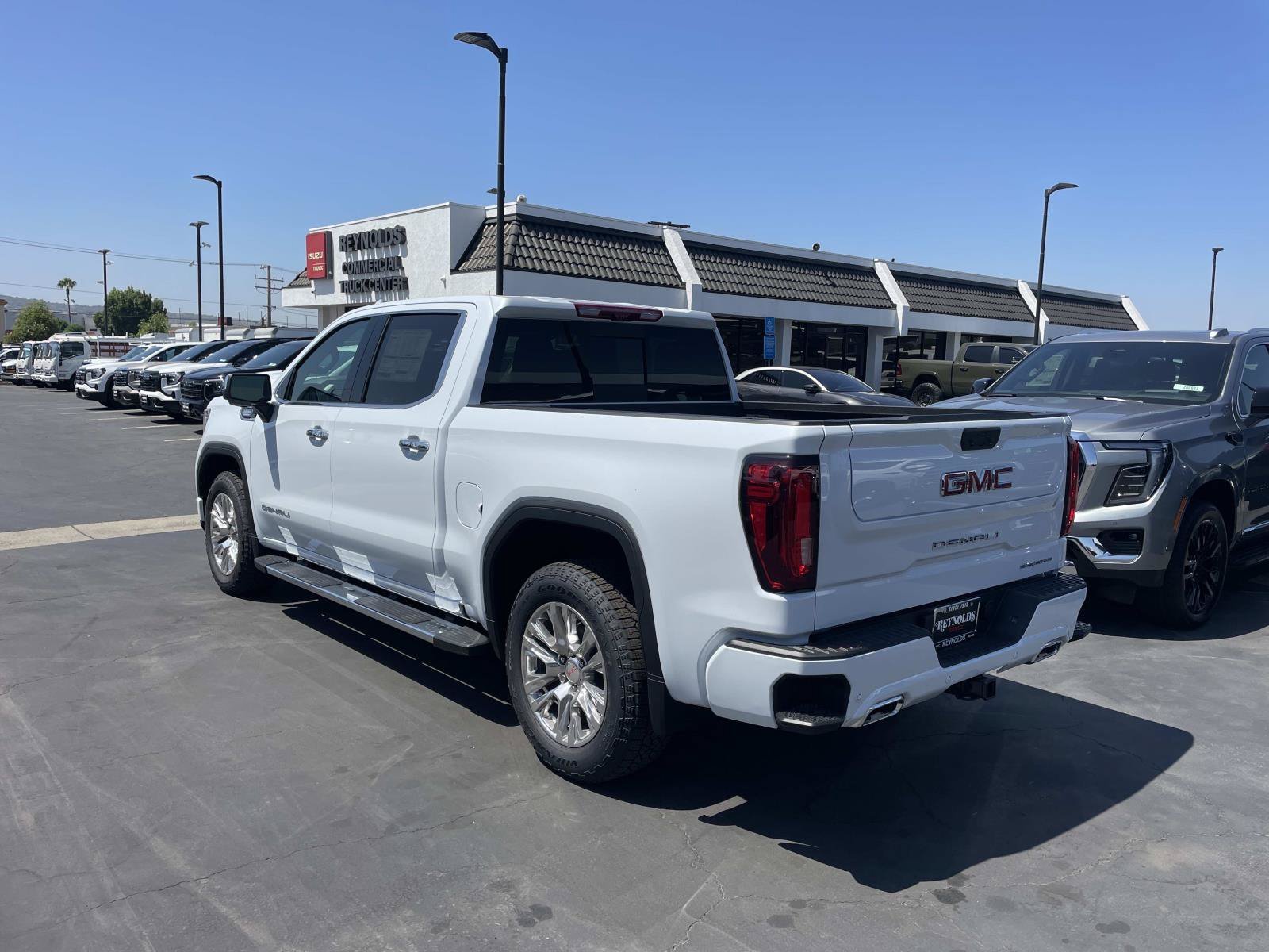 New 2026 Glacier White Tricoat GMC Denali image 5
