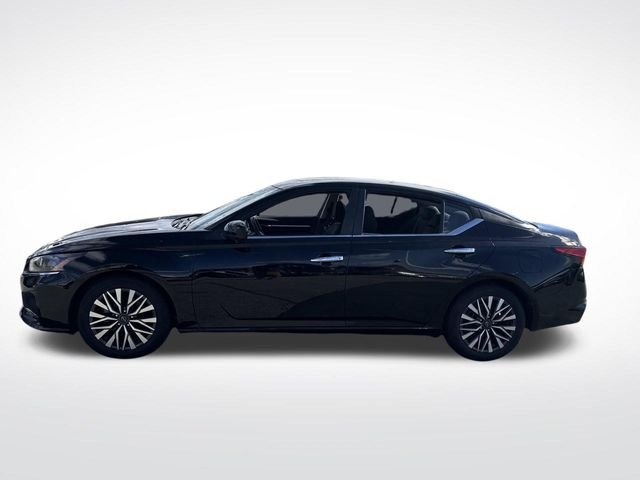2023 Nissan Altima 2.5 SV photo 2