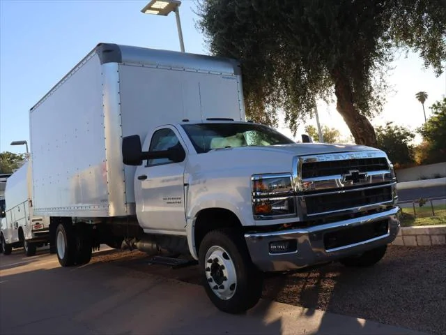 2024 Chevrolet Silverado HD Work Regular Cab 141" WB's photo