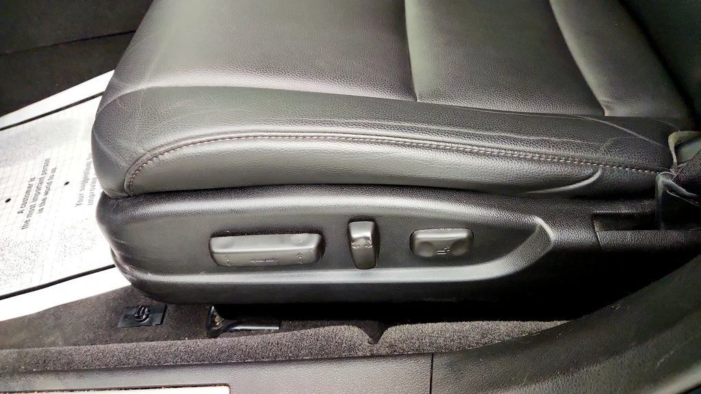 Used 2019 Modern Steel Metallic Acura 2.4L FWD image 12