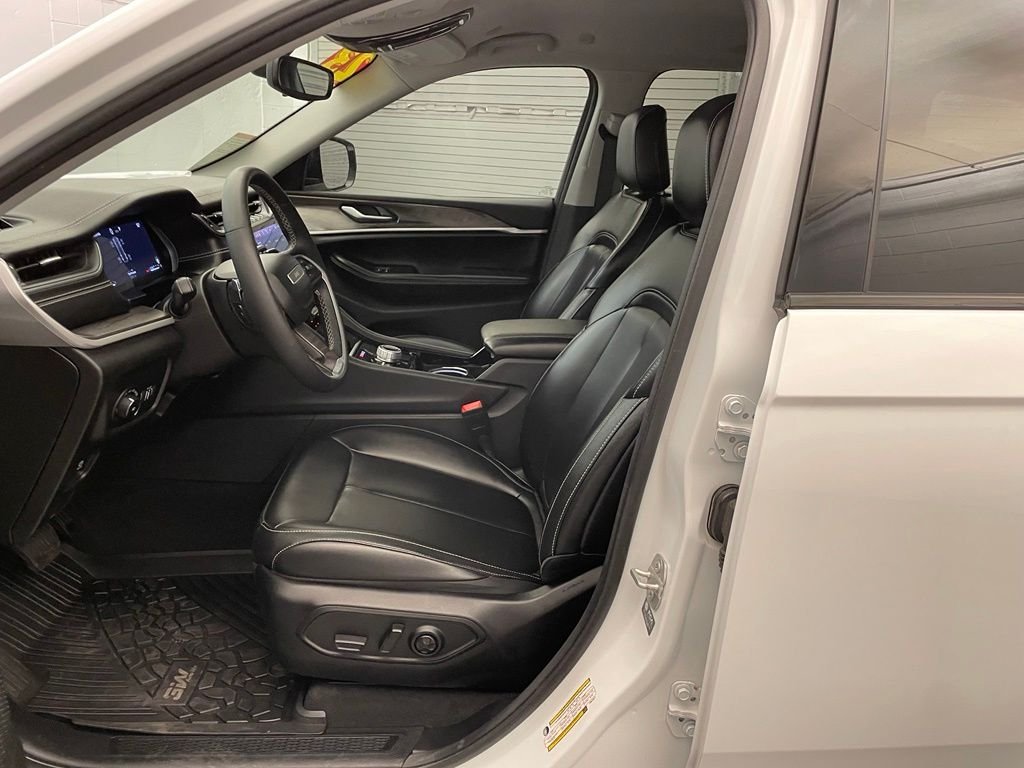 Certified Used 2023 White Jeep Limited image 22