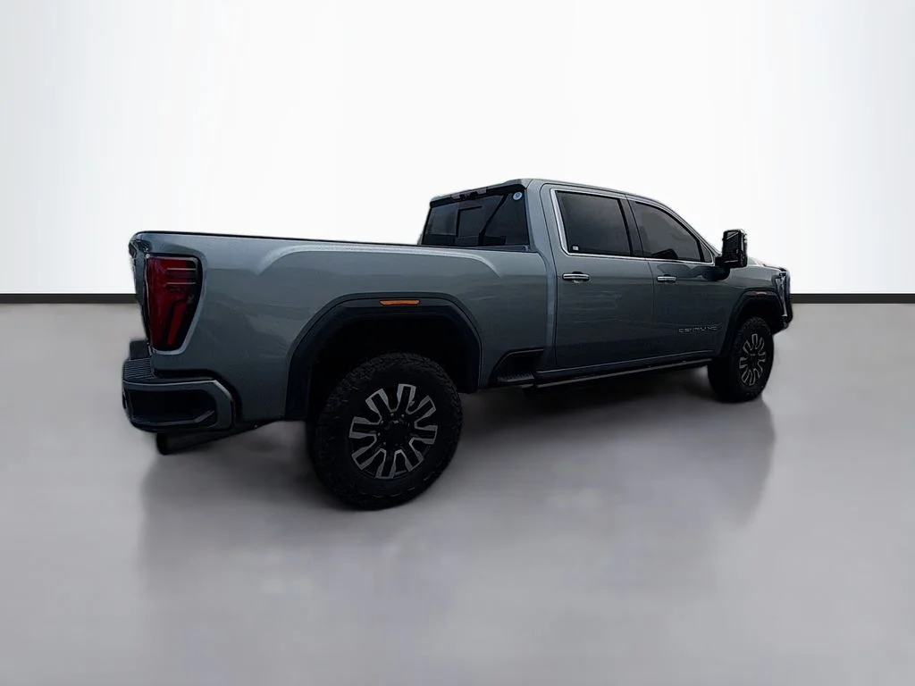Used 2024 Silver GMC Denali Ultimate image 5