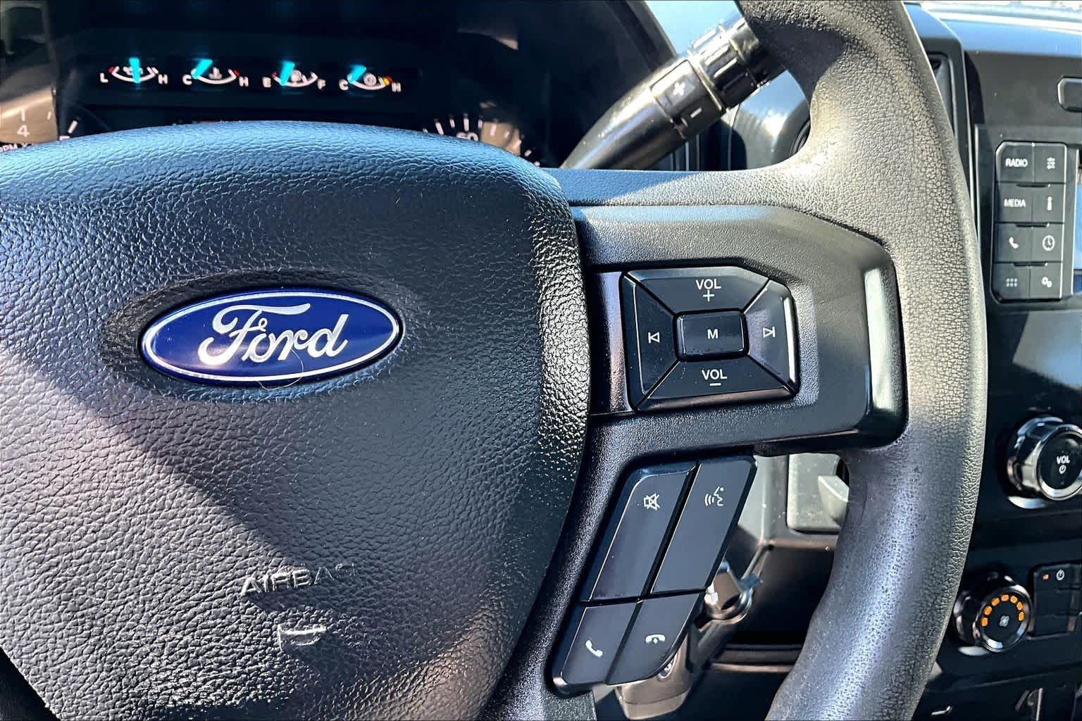 Used 2020 Oxford White Ford XL image 21