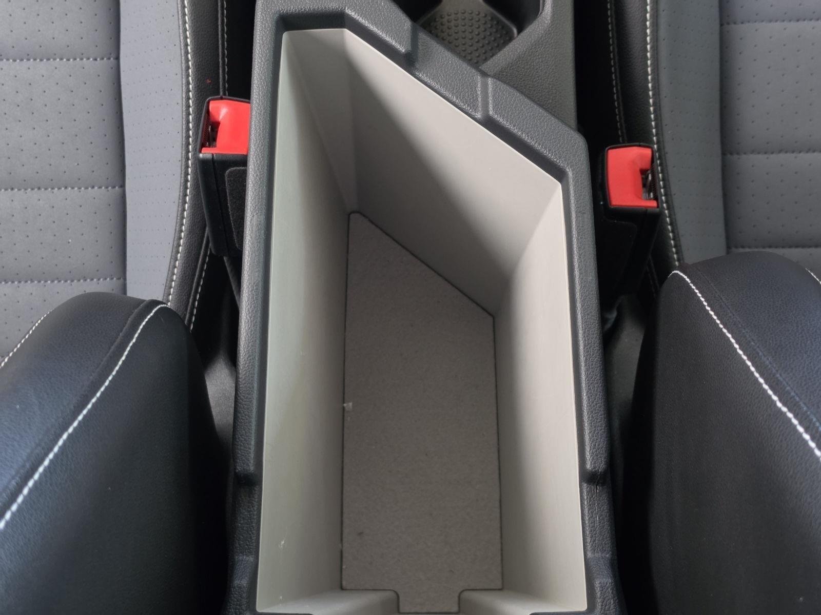Used 2025 Monument Gray Volkswagen SE image 28