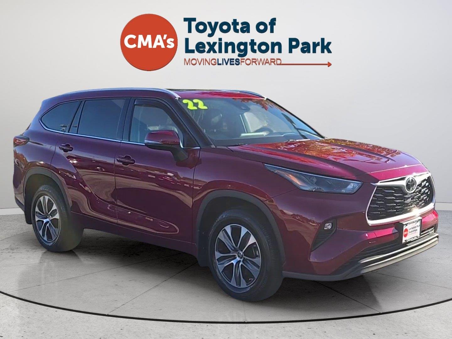 Used 2022 Ruby Flare Pearl Toyota XLE image 7