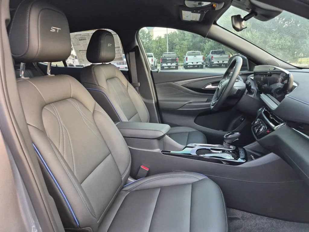 2026 Buick Envista Sport Touring - Photo 38