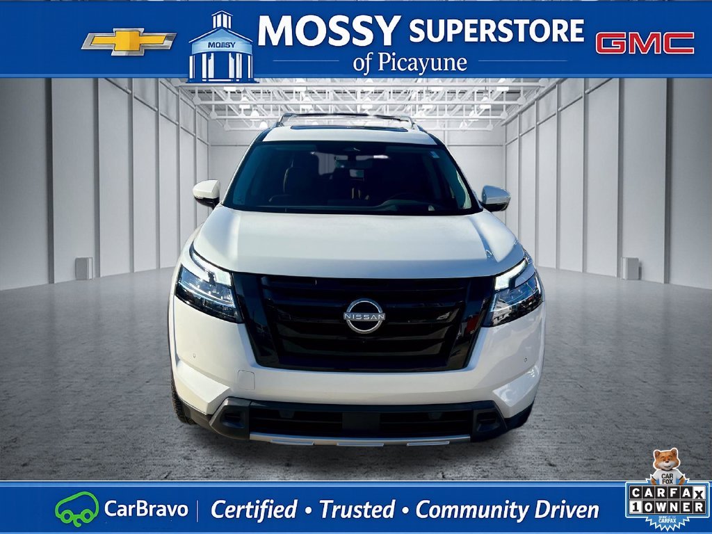 Certified Used 2024 White Nissan Platinum image 11