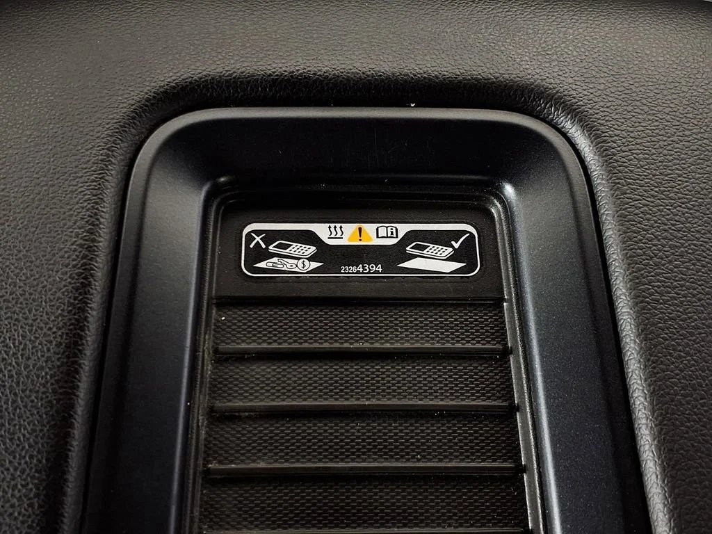 Used 2018 QUICKSILVER METALLIC GMC SLT image 23