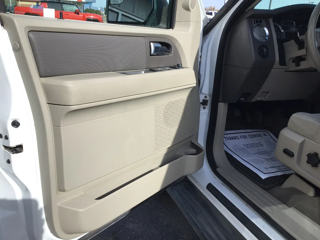Used 2012 White Ford XLT image 11