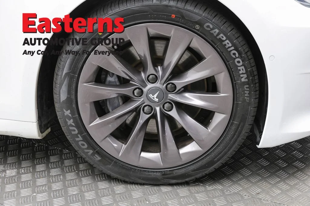Used 2018 White Tesla 100D image 26
