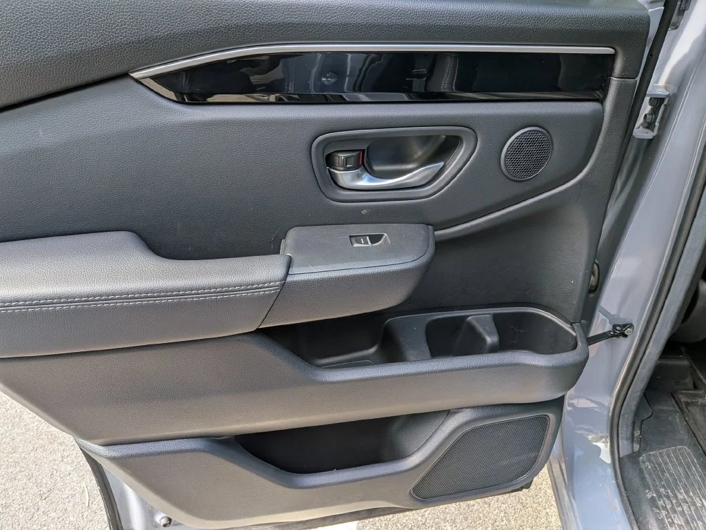Used 2025  Honda Touring image 28