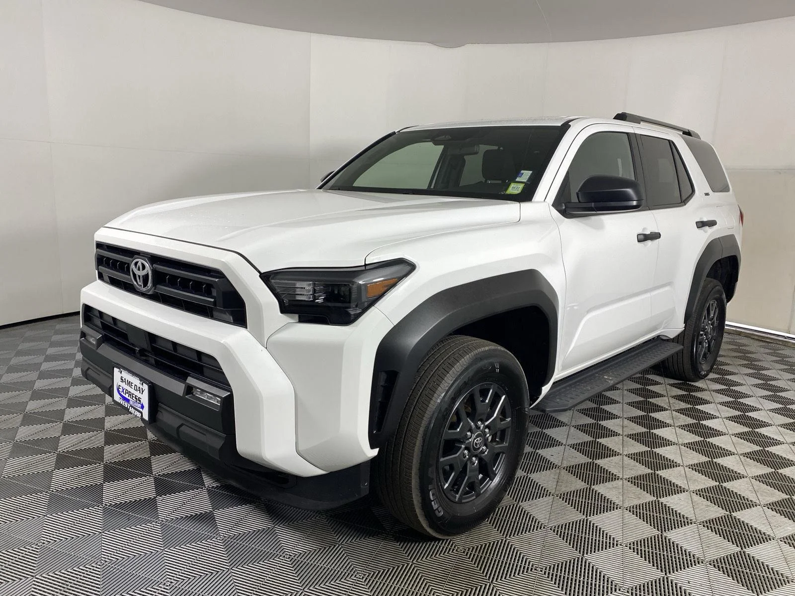 Used 2025 Ice Cap Toyota SR5 image 8