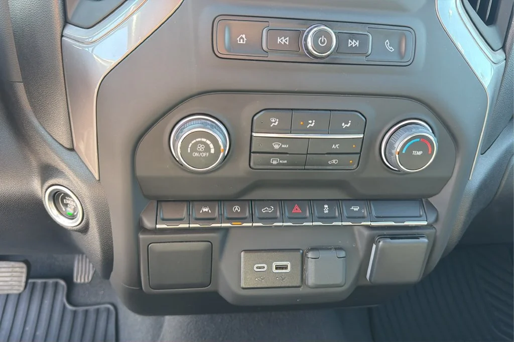 Used 2023 STERLING GRAY METALLIC Chevrolet Custom image 30