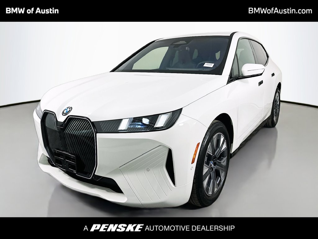Used 2026 Alpine White BMW xDrive45 image 1