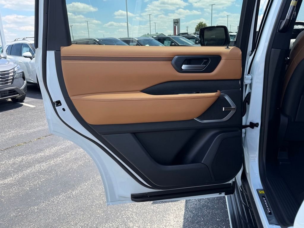 New 2026 Everest White TriCoat Nissan Platinum Reserve image 19