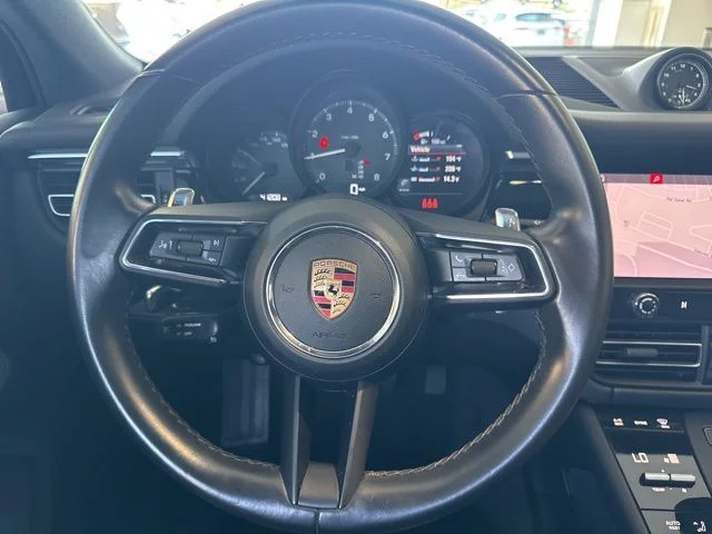 2022 Porsche Macan Base - Photo 14