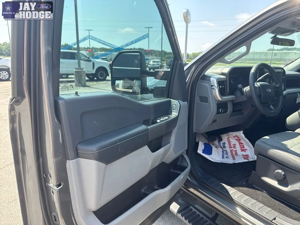 2026 Ford F-350 Super Duty XL - Photo 13