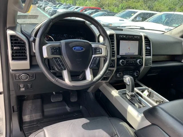 Used 2020 White Ford Lariat image 18