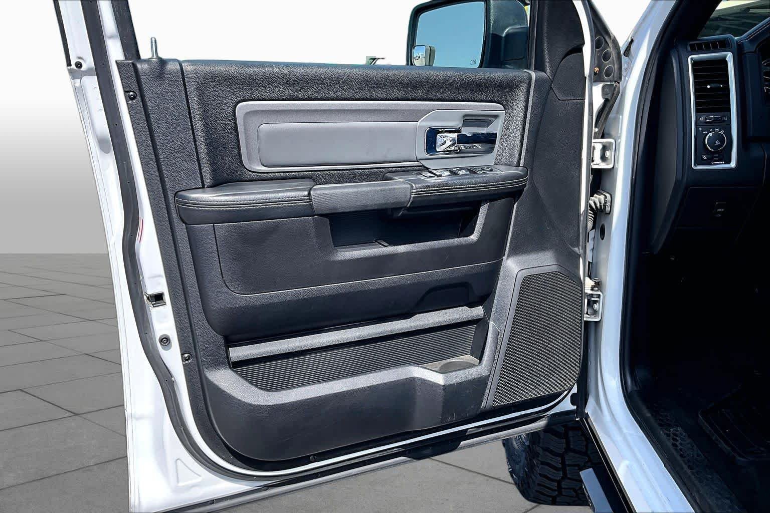 Used 2018 Bright White Clearcoat Ram Power Wagon image 22