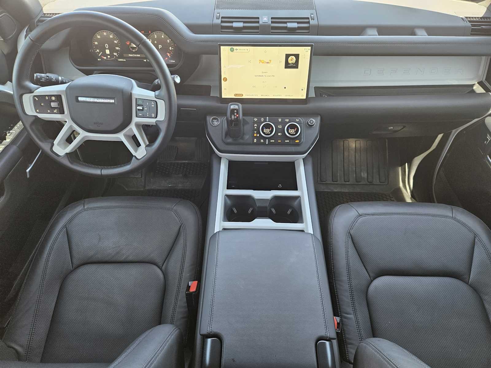 Certified Used 2025 Fuji White Land Rover S image 25