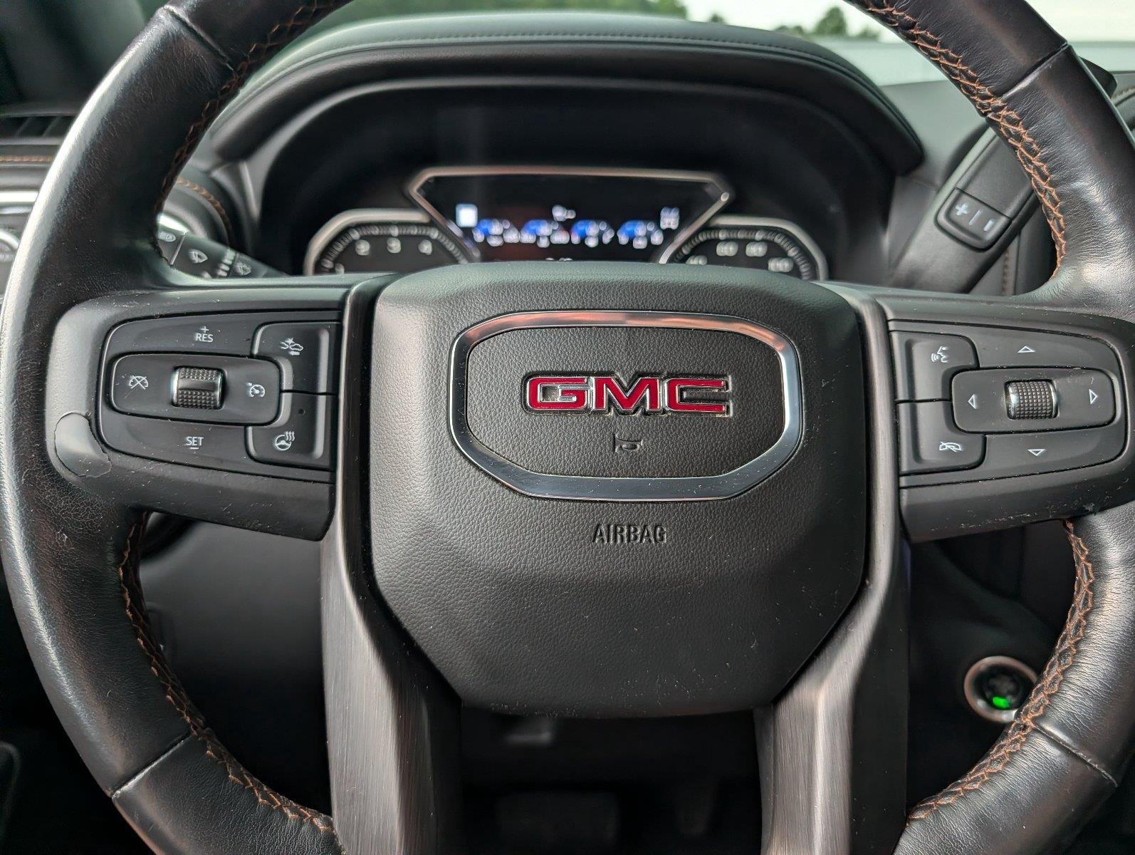 Used 2020 SUMMIT WHITE GMC AT4 image 26