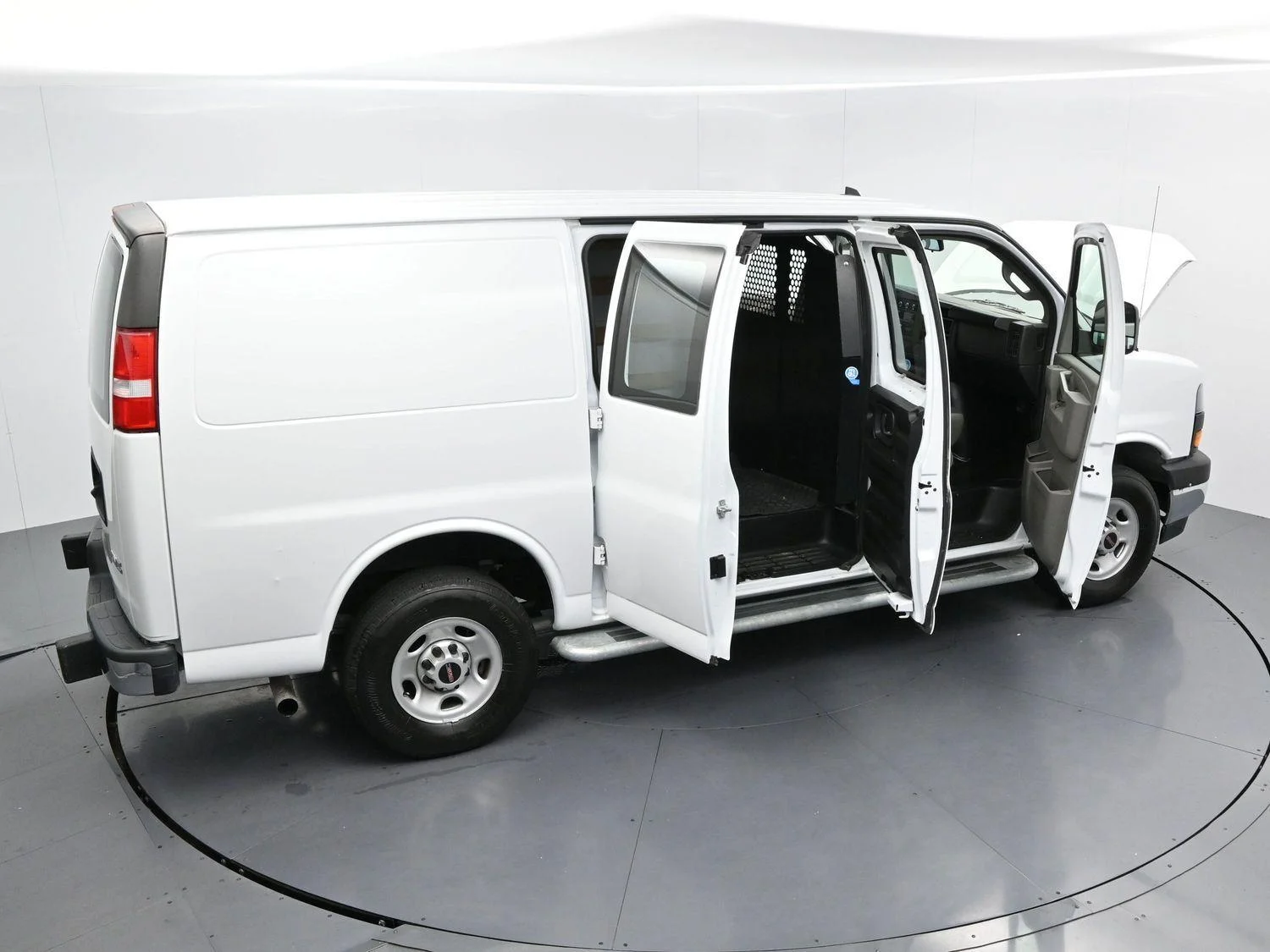 Used 2024 Summit White GMC Work Van image 33