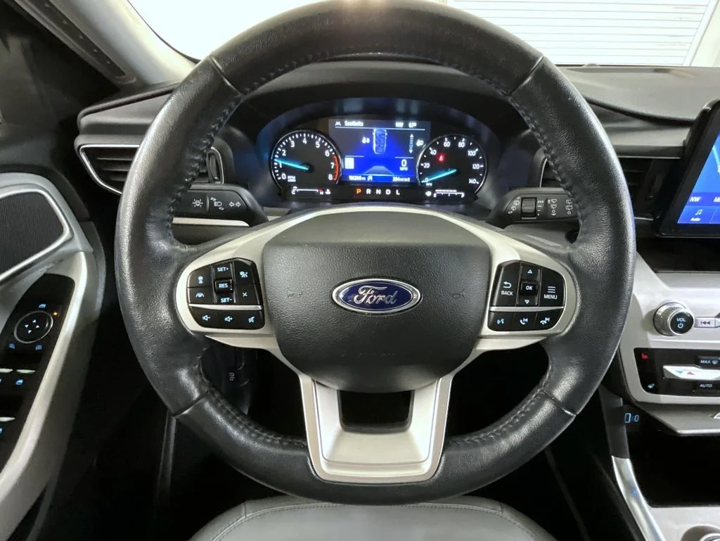 Used 2021 White Ford XLT image 11