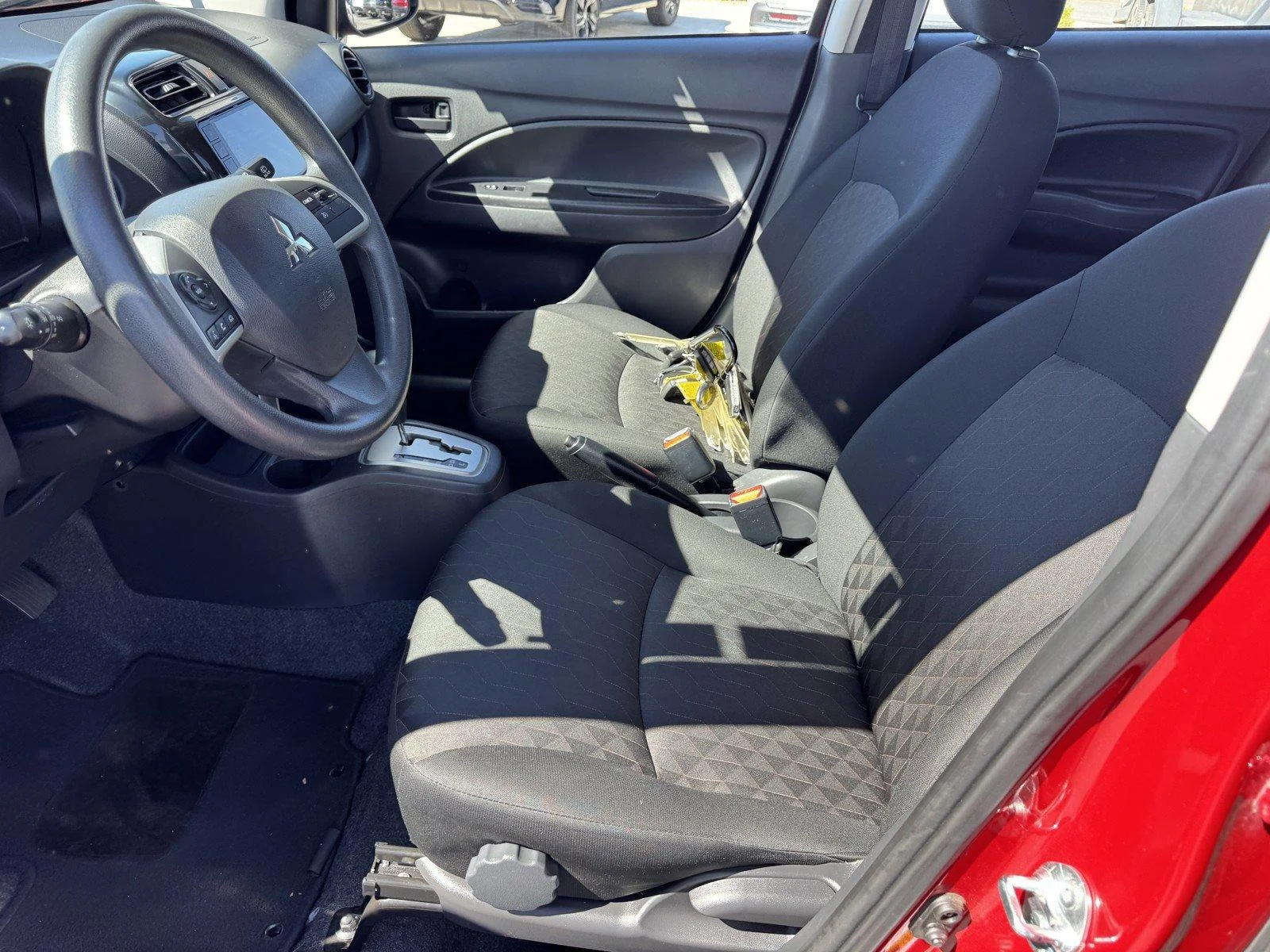 Used 2024  Mitsubishi ES image 16