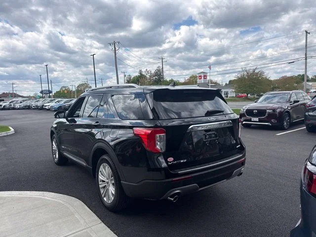 Used 2024 Black Ford Limited image 4
