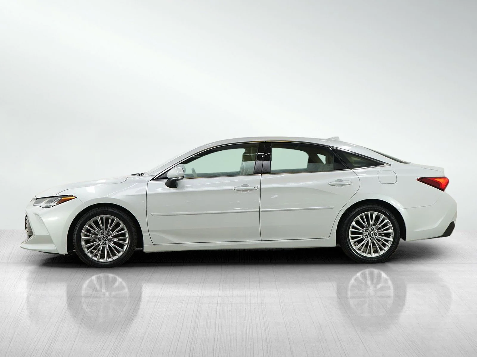 Used 2020 Toyota Avalon Limited with VIN 4T1DZ1FB1LU043180 for sale in Burnsville, Minnesota