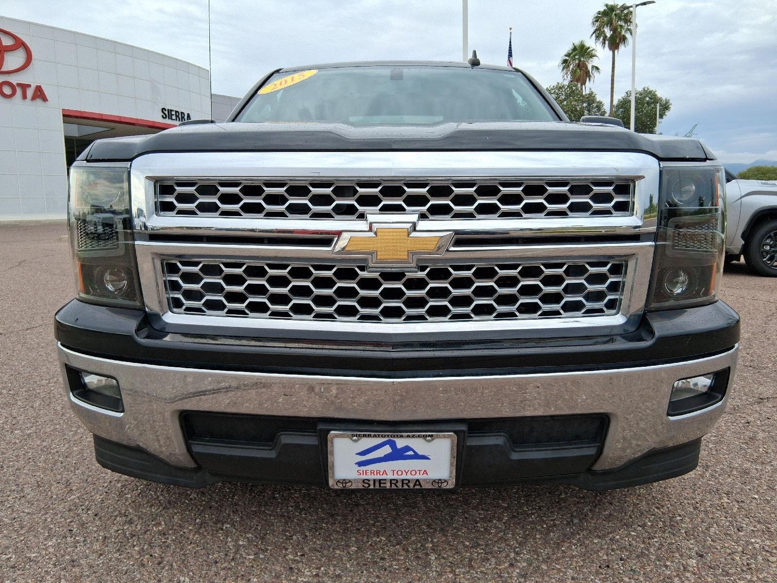 Used 2015 Black Chevrolet LT image 9