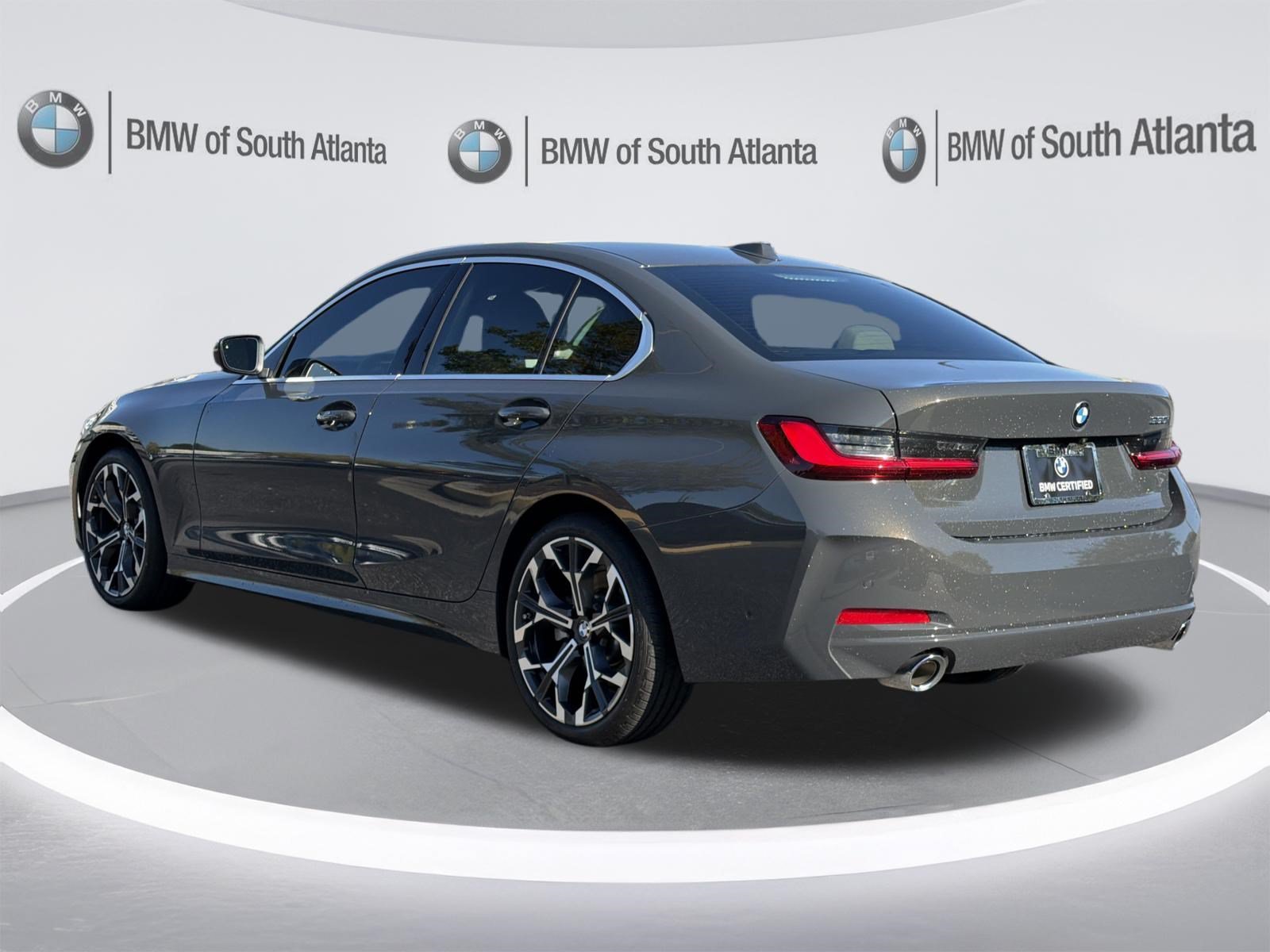 2026 BMW 3 Series 330i - Photo 24