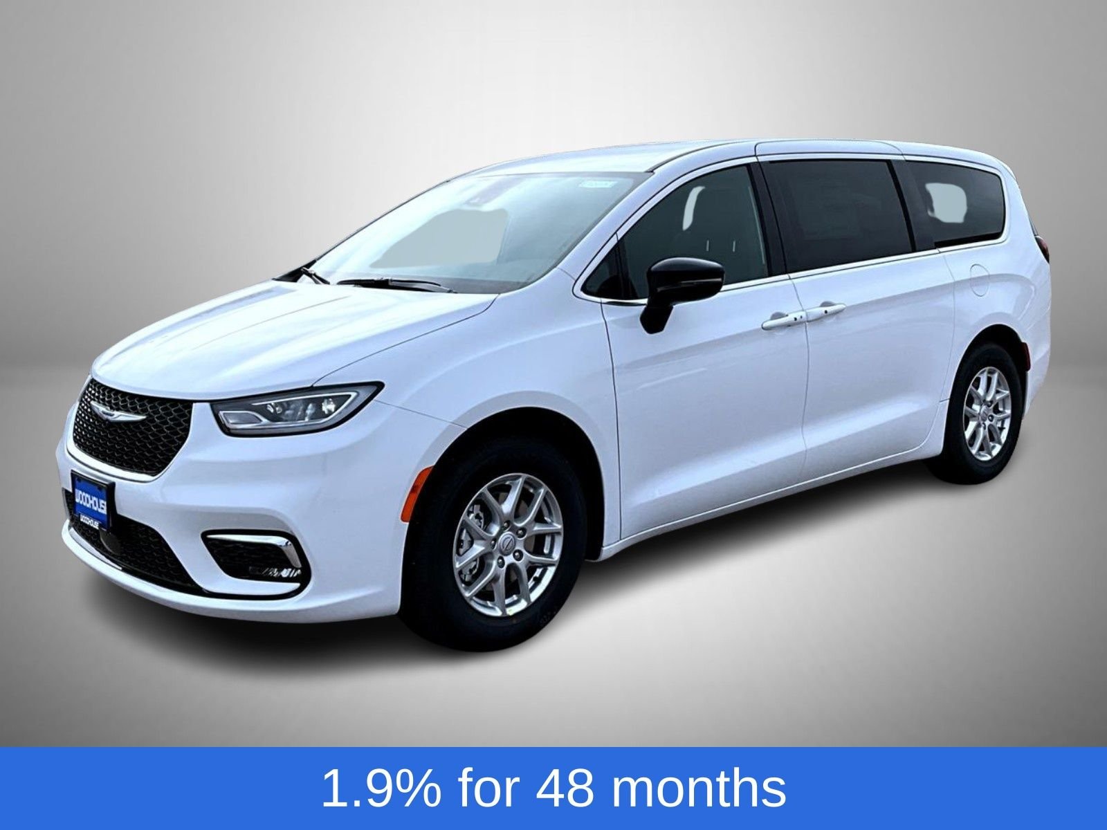 2026 Chrysler Pacifica Select's photo