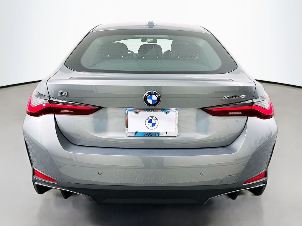New 2026 Skyscraper Grey Metallic BMW xDrive40 image 6