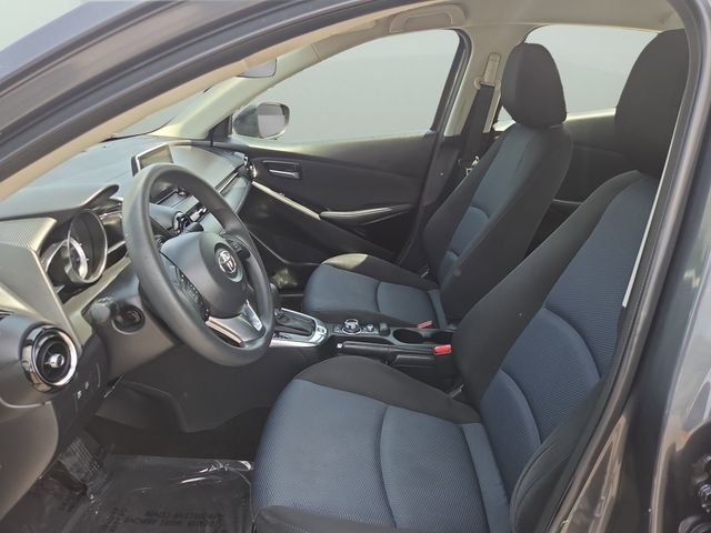 Used 2017 Graphite Toyota Base image 26