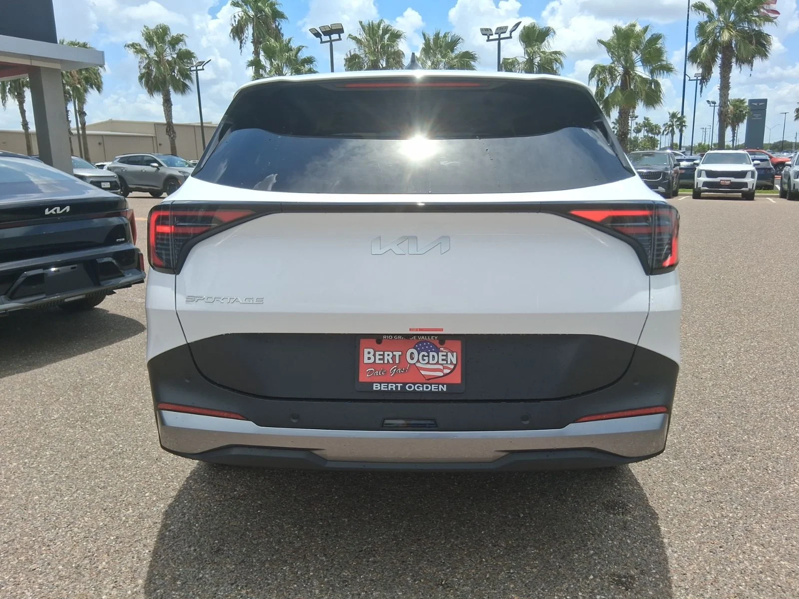 New 2026 White Kia LX image 5
