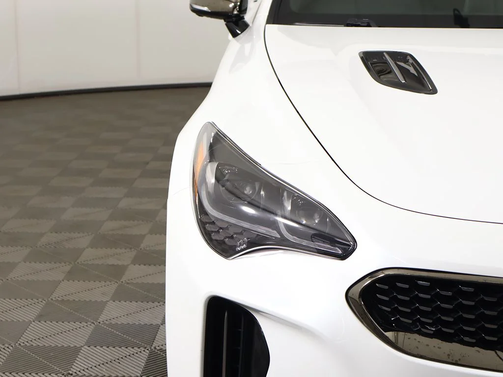 Used 2019 White Kia GT2 image 19