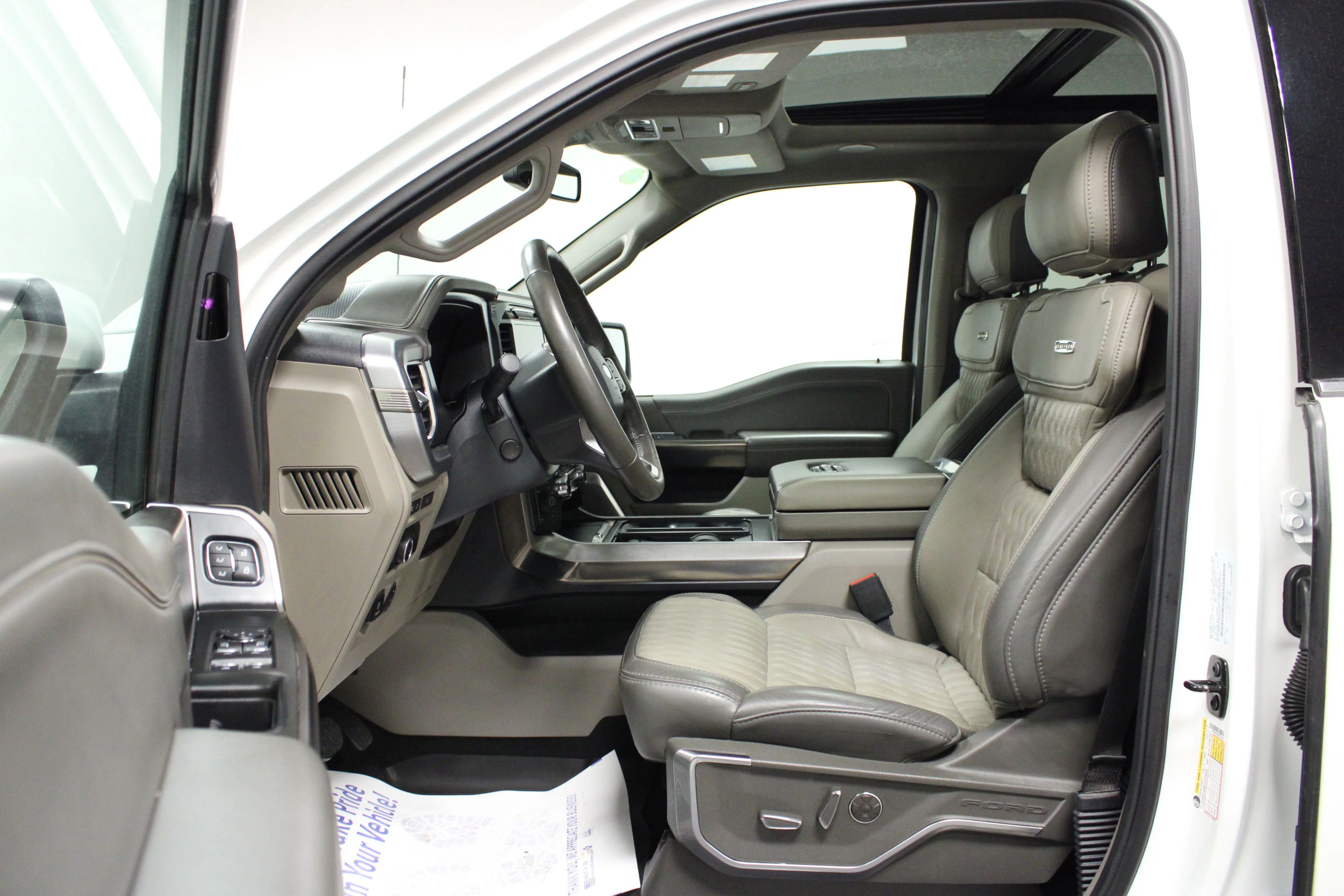 Used 2024 Star White Metallic Tri-Coat Ford Platinum image 12
