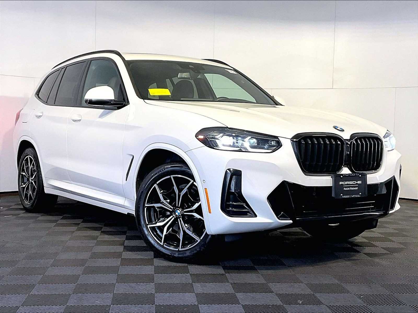 Used 2024 Mineral White Metallic BMW xDrive30i image 9