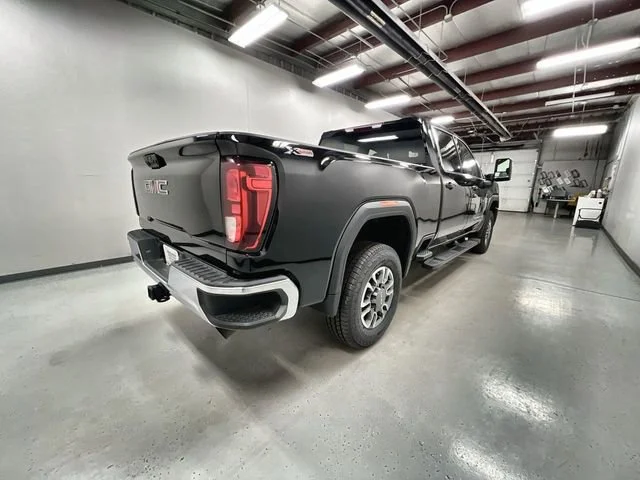 2025 GMC Sierra 2500HD SLE - Photo 8