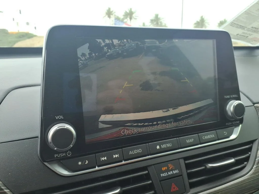 Certified Used 2022 Black Nissan 2.5 SL image 25