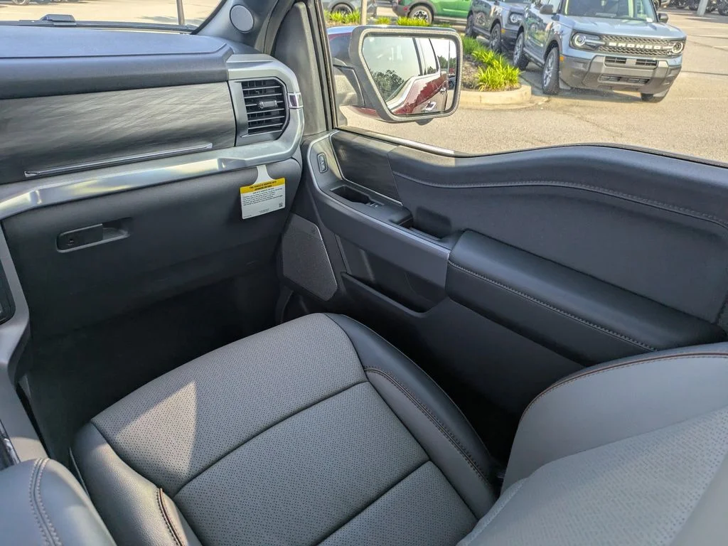 New 2026 Ruby Red Metallic Tinted Clearcoat Ford Lariat image 17