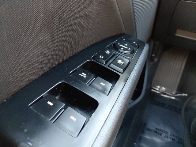 Used 2020 Phantom Black Hyundai Value Edition image 20